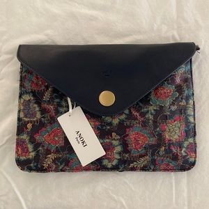 Anoki Paris rose and blue print bag